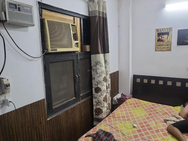 Flat for rent in West Delhi, Deri