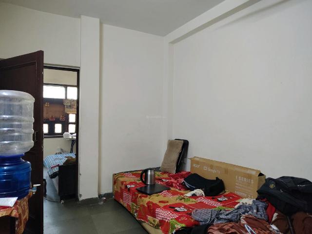 Flat for rent in South Delhi, Deri