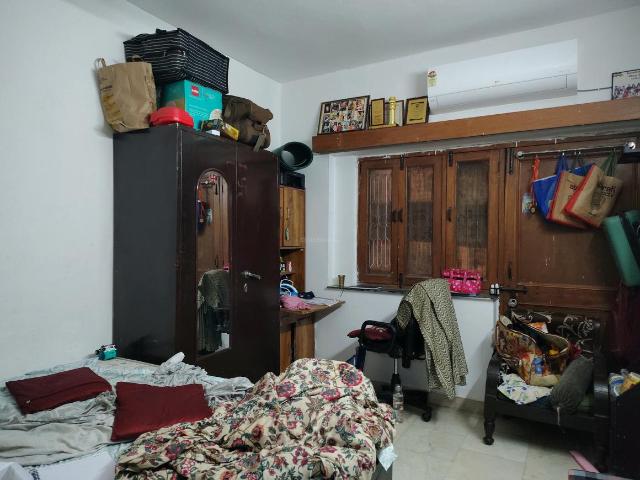 Flat for rent in South Delhi, Deri