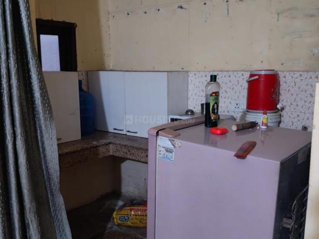 Flat for rent in South Delhi, Deri