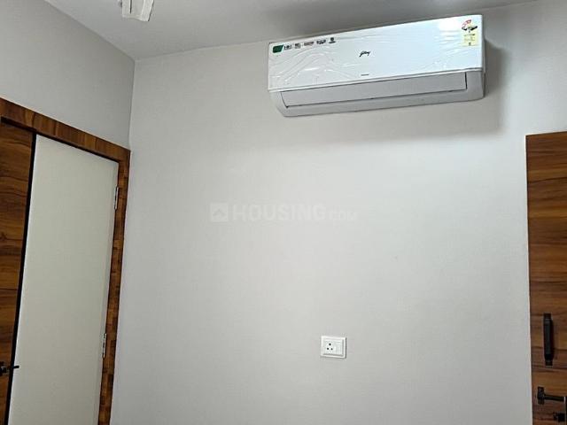 Flat for rent in Madya