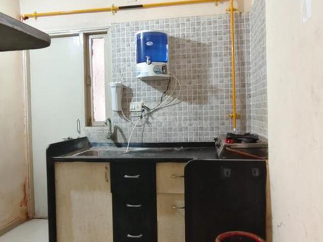 Flat for rent in Sarkhej, Gujarat