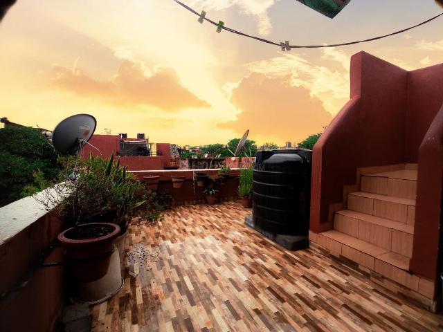 Flat for rent in Deri