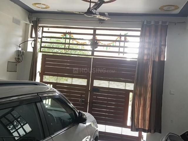 Flat for rent in Chheoki, Naini