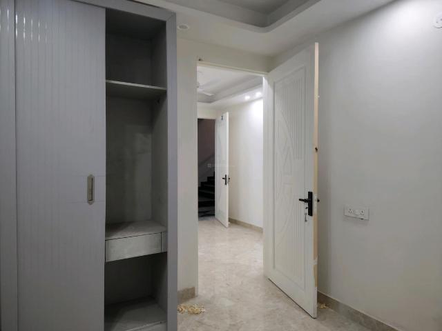 Flat for sale in South Delhi, Deri