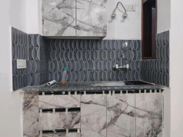 Flat for sale in South Delhi, Deri