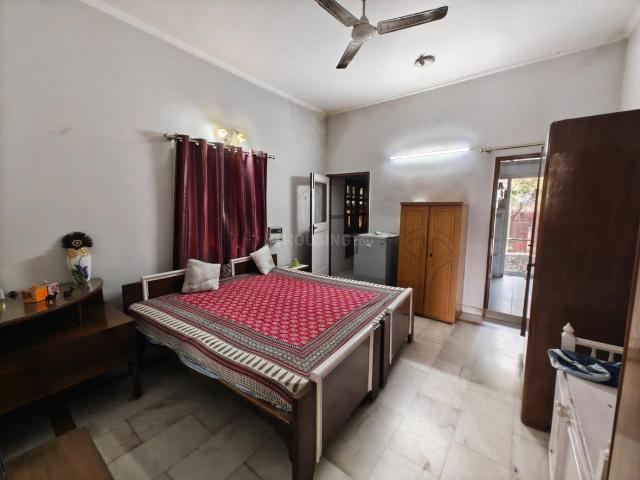 Flat for rent in Deri