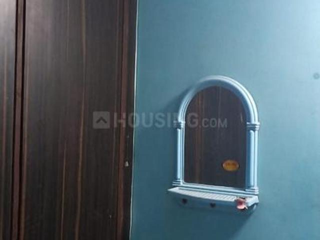 Flat for rent in South West Delhi, Deri