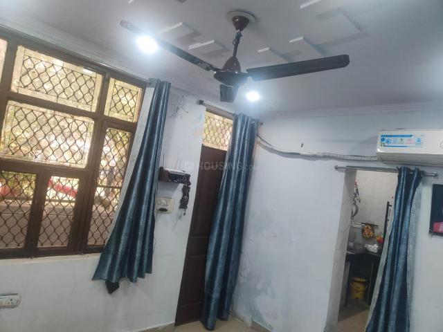 Flat for rent in West Delhi, Deri