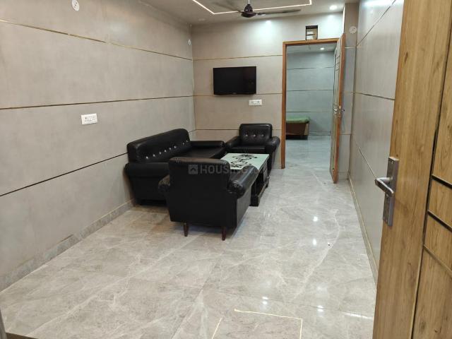 Flat for rent in West Delhi, Deri