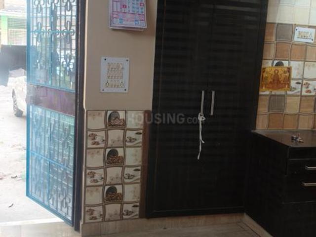 Flat for rent in West Delhi, Deri