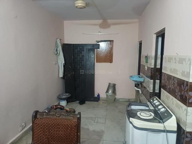 Flat for rent in Paschim Vihar, Delhi