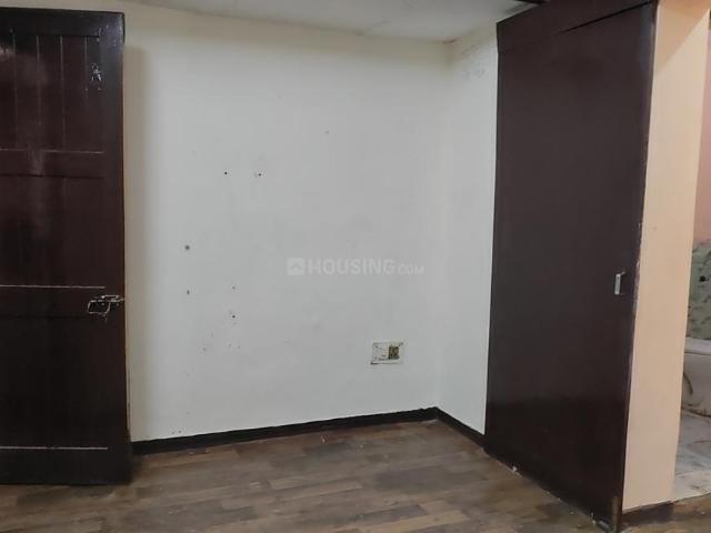 Flat for sale in West Delhi, Deri