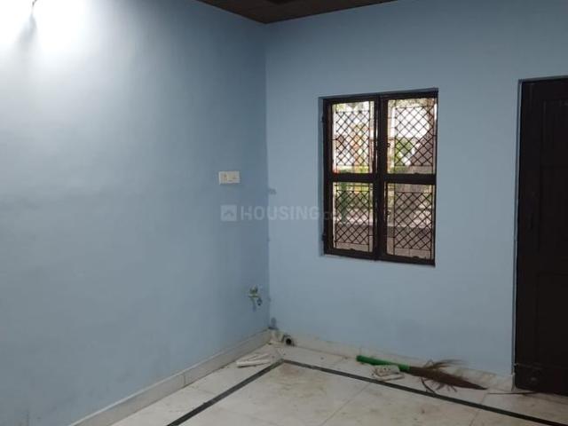 Flat for sale in North West Delhi, Deri