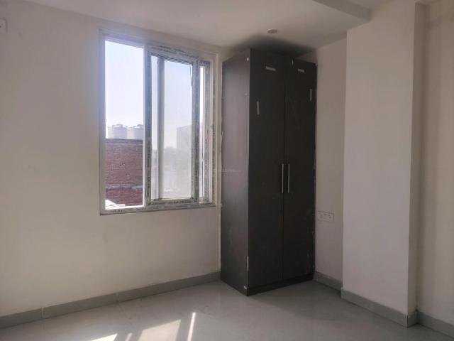Flat for rent in South Delhi, Deri