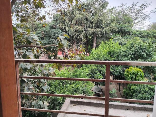 Flat for sale in South Delhi, Deri