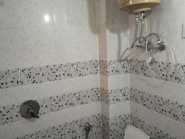 Flat for rent in South Delhi, Deri