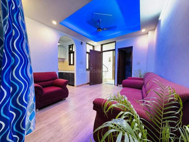 Flat for rent in South Delhi, Deri