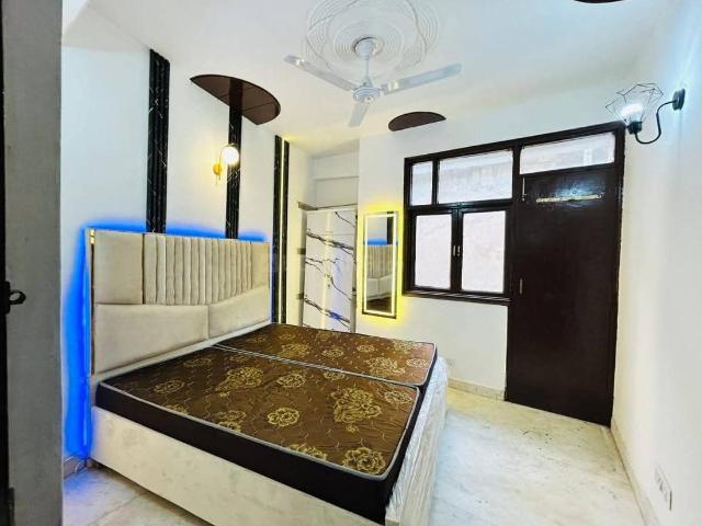 Flat for rent in South Delhi, Deri