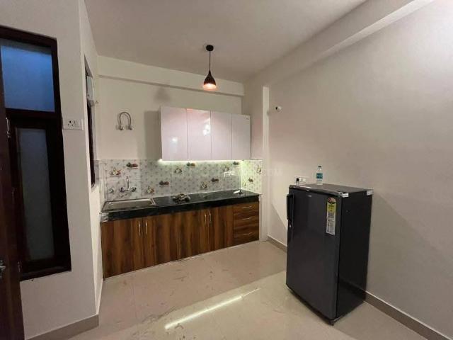 Flat for rent in South Delhi, Deri