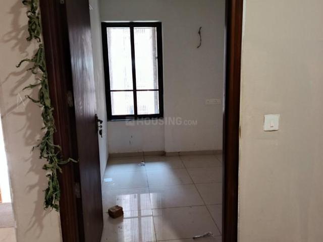 Flat for rent in Sarkhej, Gujarat