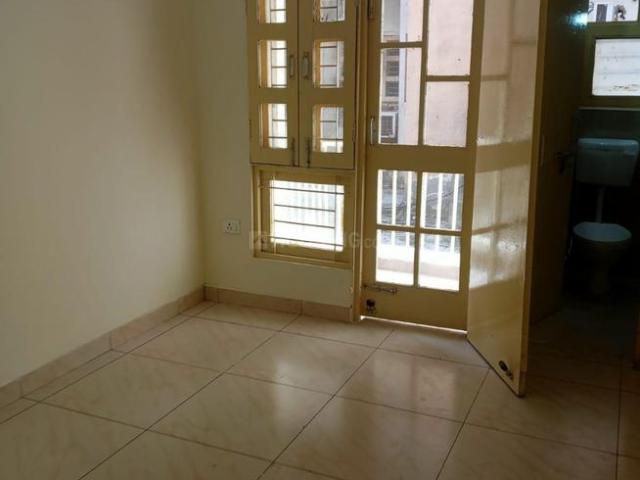 Flat for rent in Calcutta, West Bengal