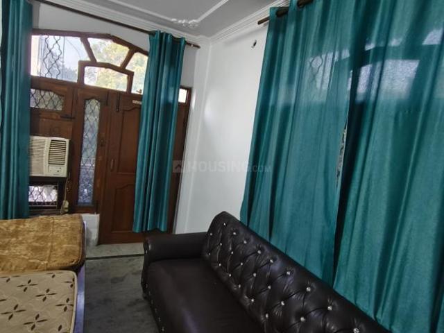Flat for rent in Rohini, Delhi