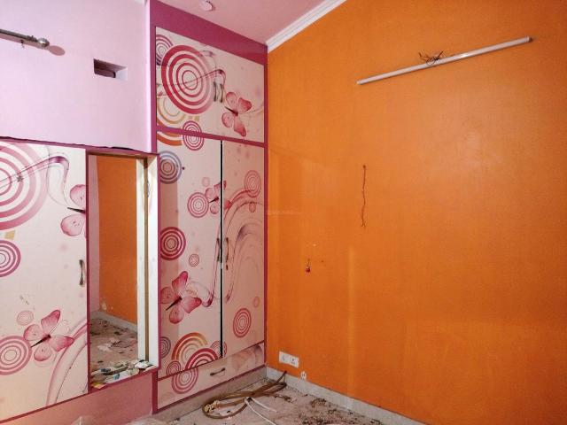 Flat for rent in South West Delhi, Deri