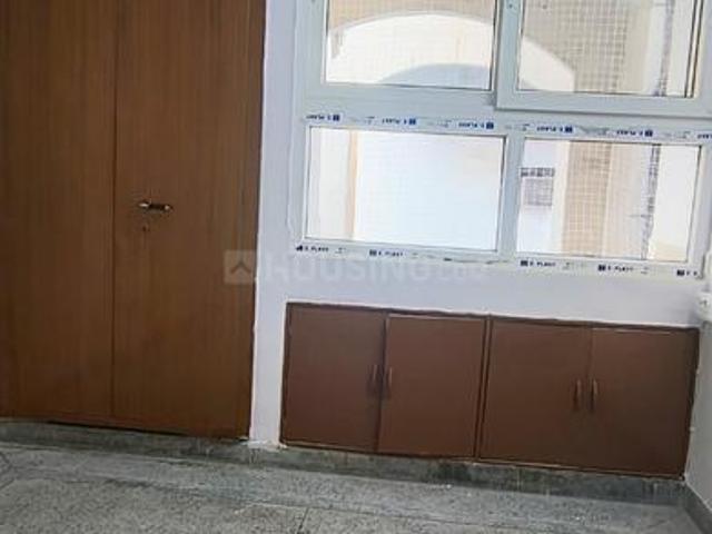 Flat for rent in South West Delhi, Deri