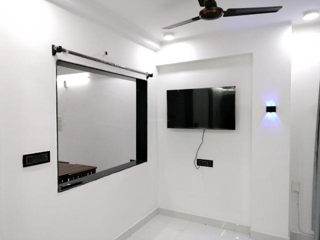 Flat for rent in South West Delhi, Deri