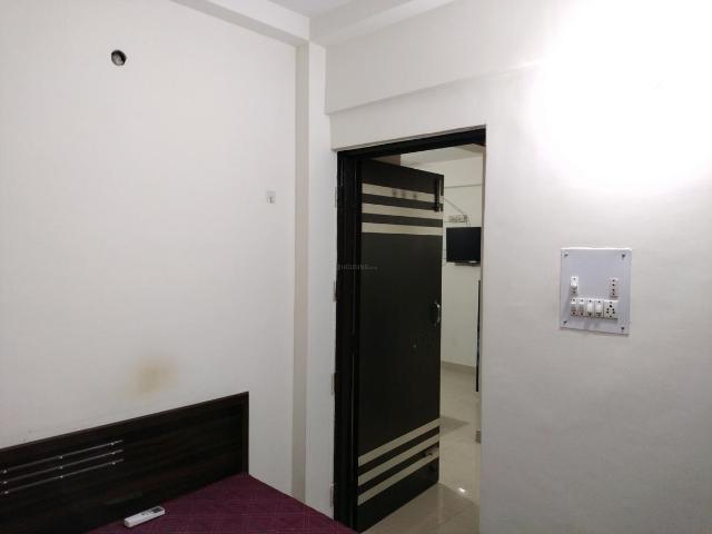 Flat for rent in South West Delhi, Deri