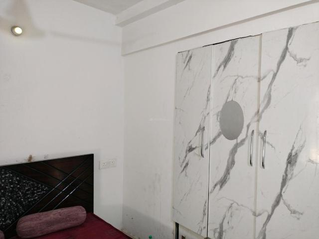 Flat for rent in South West Delhi, Deri