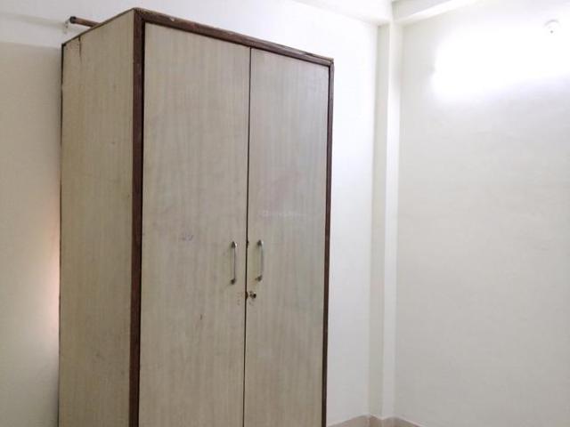 Flat for rent in South West Delhi, Deri