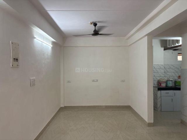 Flat for rent in South West Delhi, Deri