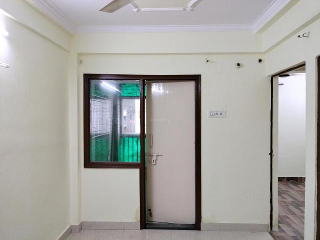 Flat for sale in South West Delhi, Deri