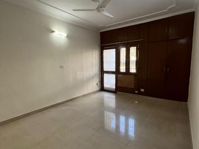 Flat for sale in South West Delhi, Deri