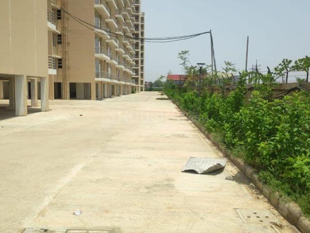 Flat for rent in Hariana