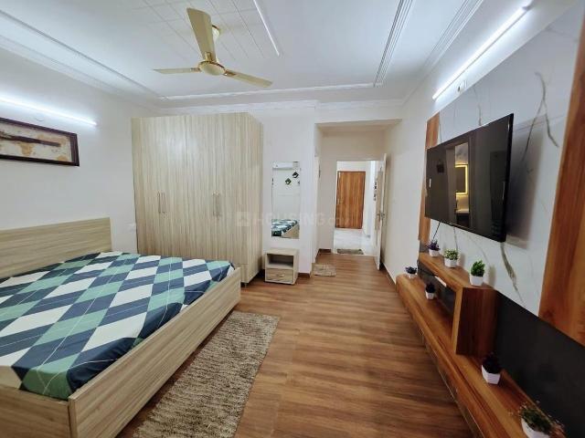 Flat for rent in Sector 62, Noida
