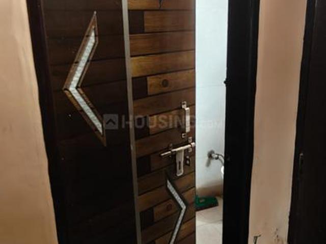 Flat for rent in North East Delhi, Deri