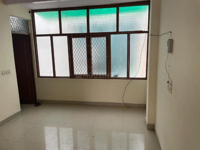 Flat for rent in Deri