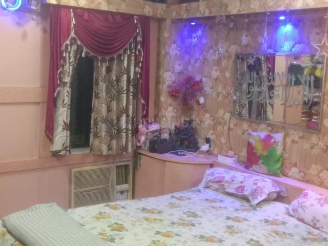 Flat for sale in Tangra North, Kolkata