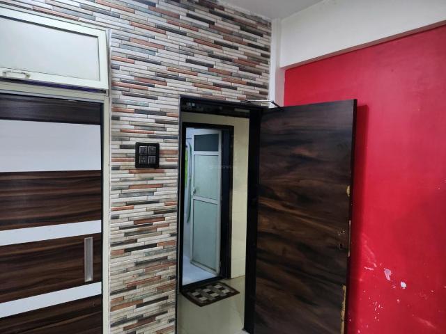 Flat for rent in Naupada, Thane