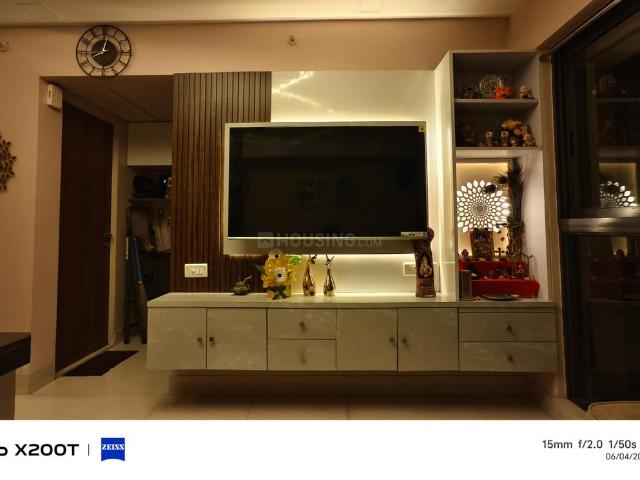 Flat for rent in Lodha Crown, Thane