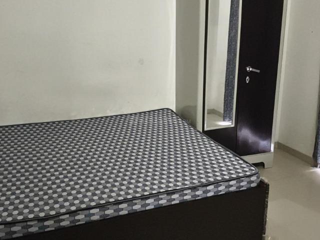 Flat for rent in Sarkhej, Gujarat