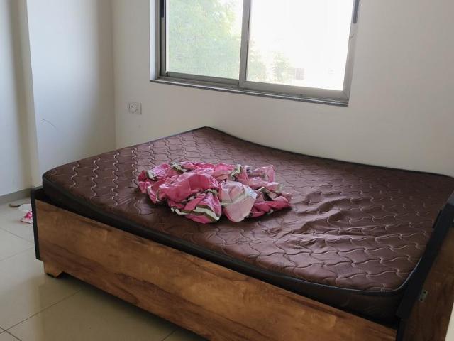 Flat for rent in Sarkhej, Gujarat
