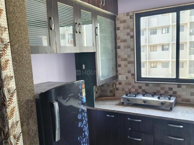 Flat for rent in Sarkhej, Gujarat