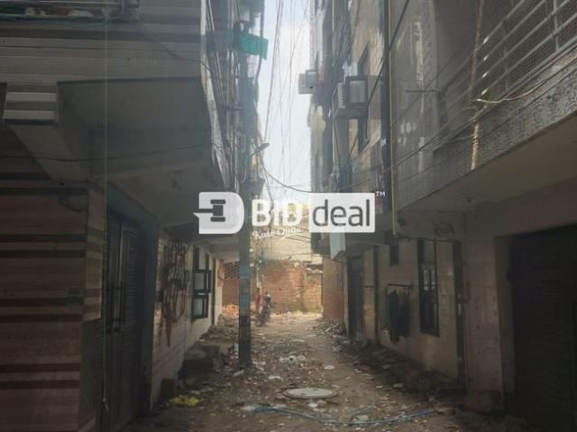 Flat for sale in West Delhi, Deri
