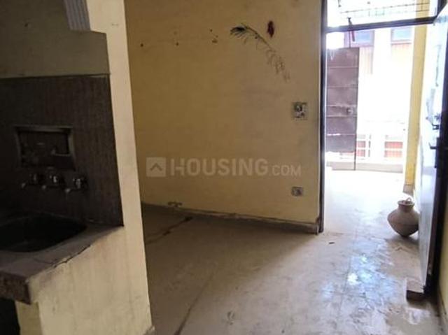 Flat for sale in West Delhi, Deri