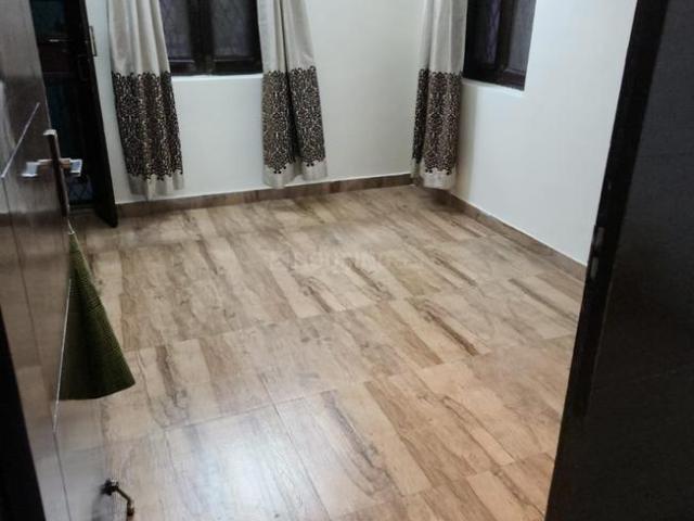Flat for rent in Deri
