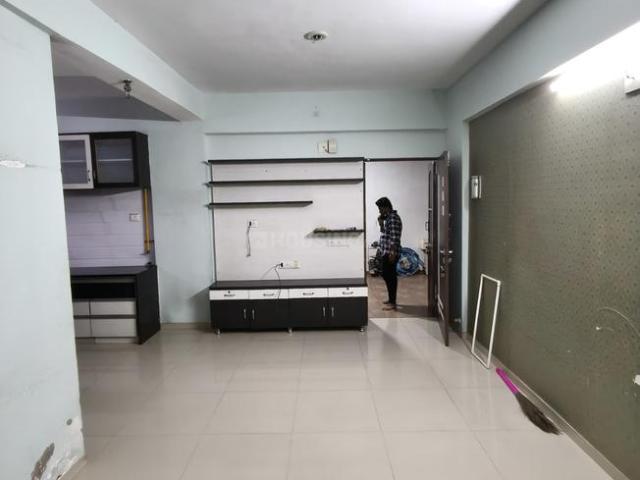 Flat for rent in Sarkhej, Gujarat